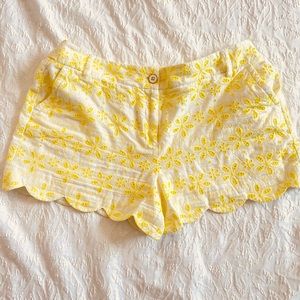 Ladies, crown and ivy shorts size 16